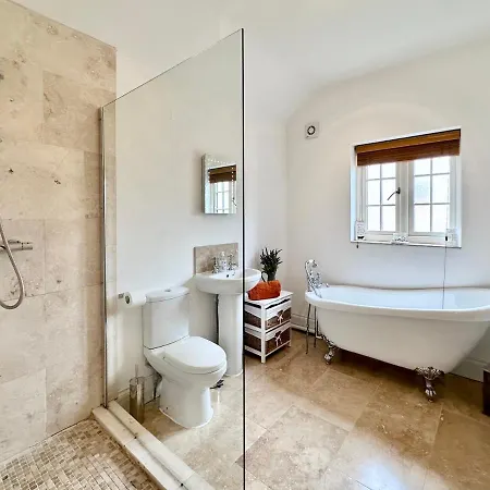 Country Retreat * York
