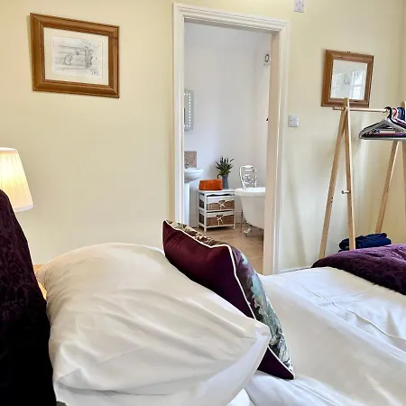 Country Retreat * York